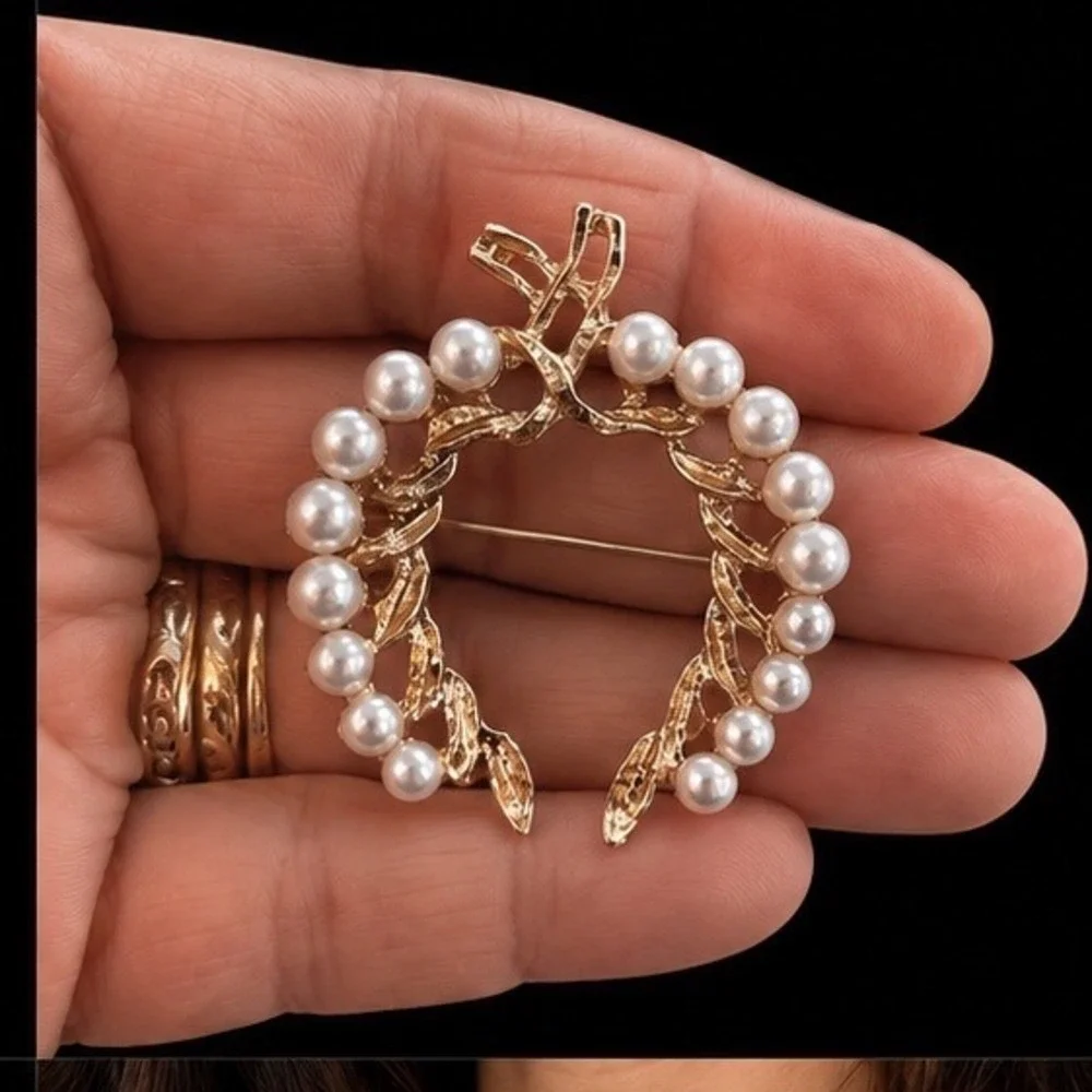 N/A elegant wreath